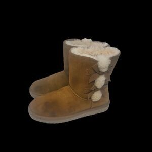 Koolaburra Ladies Shearling Bow Boots